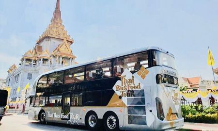 Thai Bus Food Tour พาเที่ยวรอบเกาะรัตนโกสินทร์ พร้อมกินอาหารระดับมิชลินสตาร์